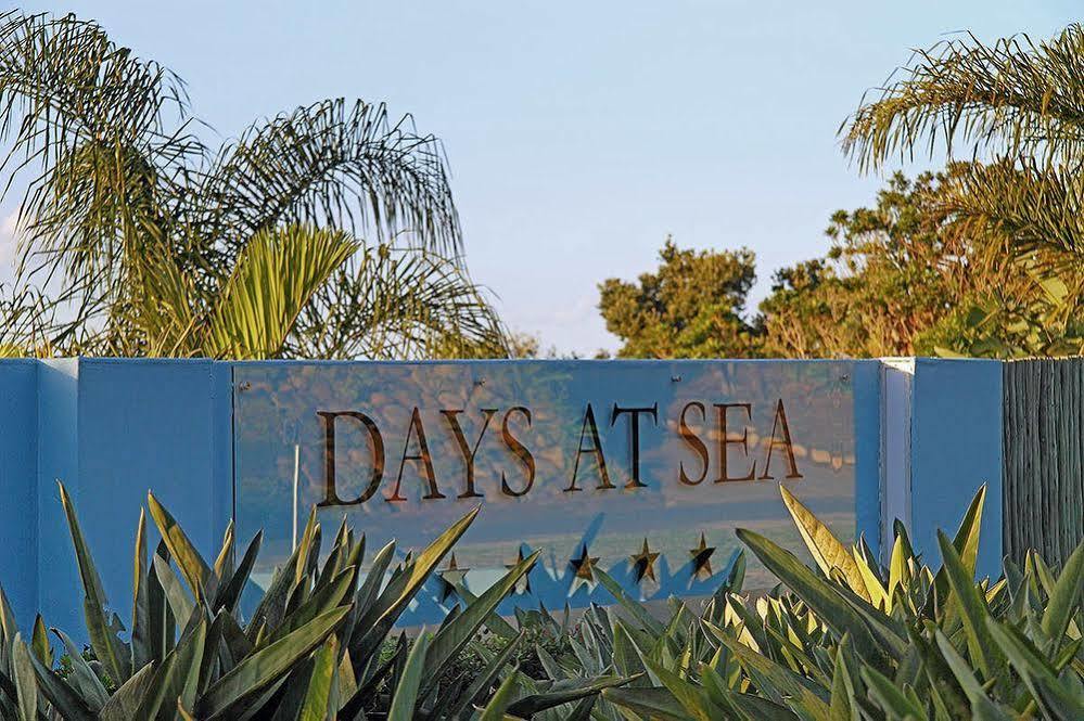 Days At Sea Beach Lodge Trafalgar Экстерьер фото